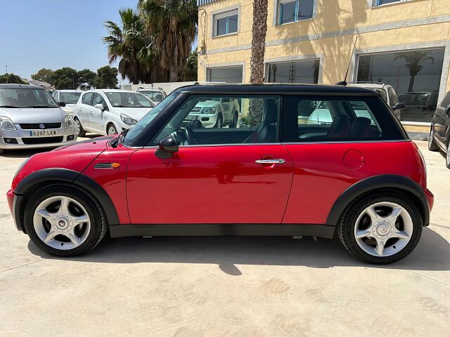 MINI COOPER 1.6 SPANISH LHD IN SPAIN 135000 MILES SUPERB LITTLE CAR 2005